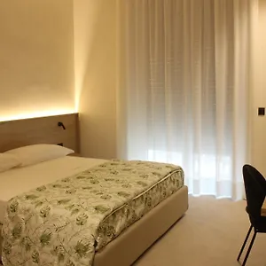 https://grafea-apartment-catania.catania-hotels.net