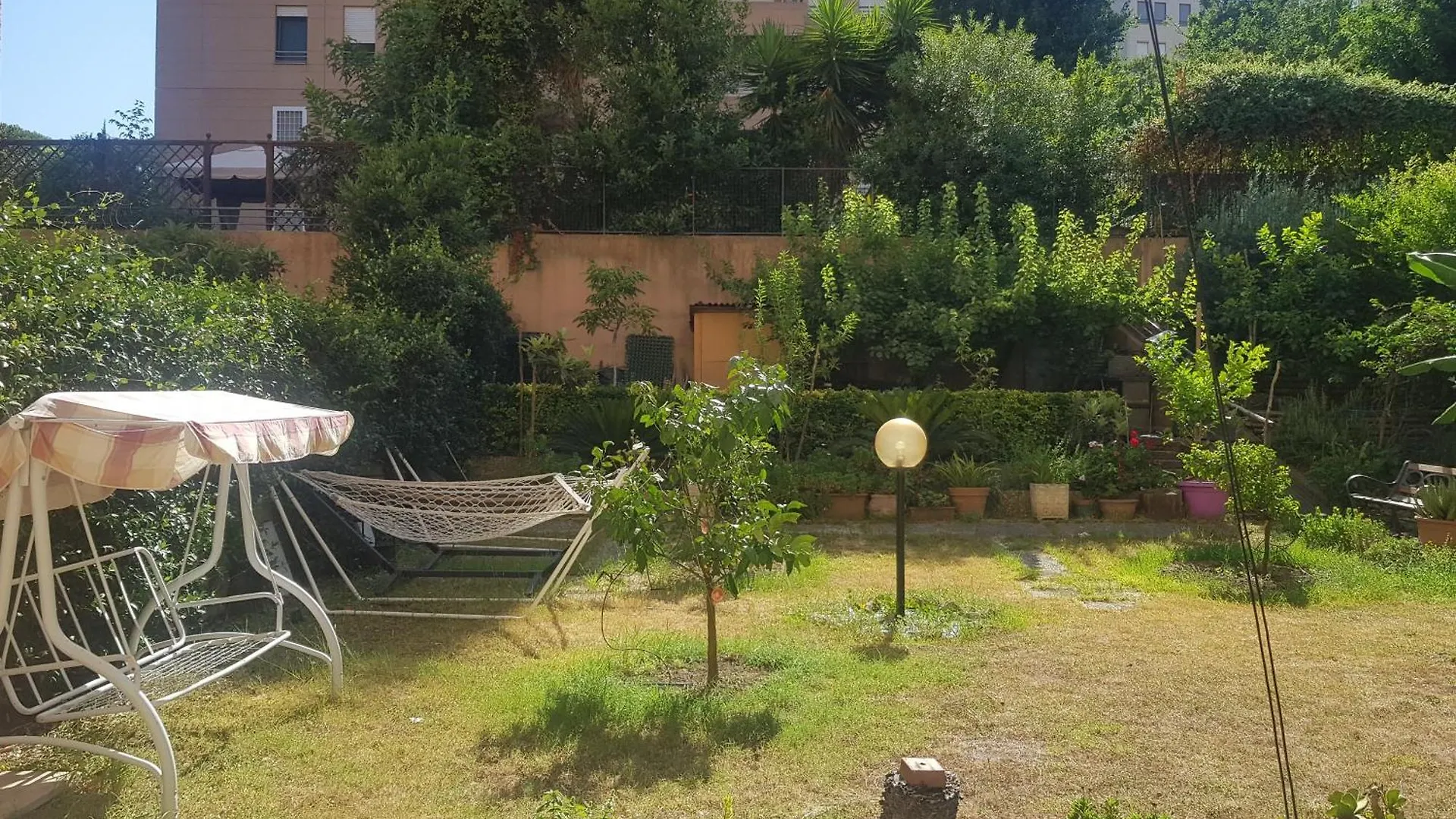 Eur Charme Apt&Garden Roma 0*,  Italia