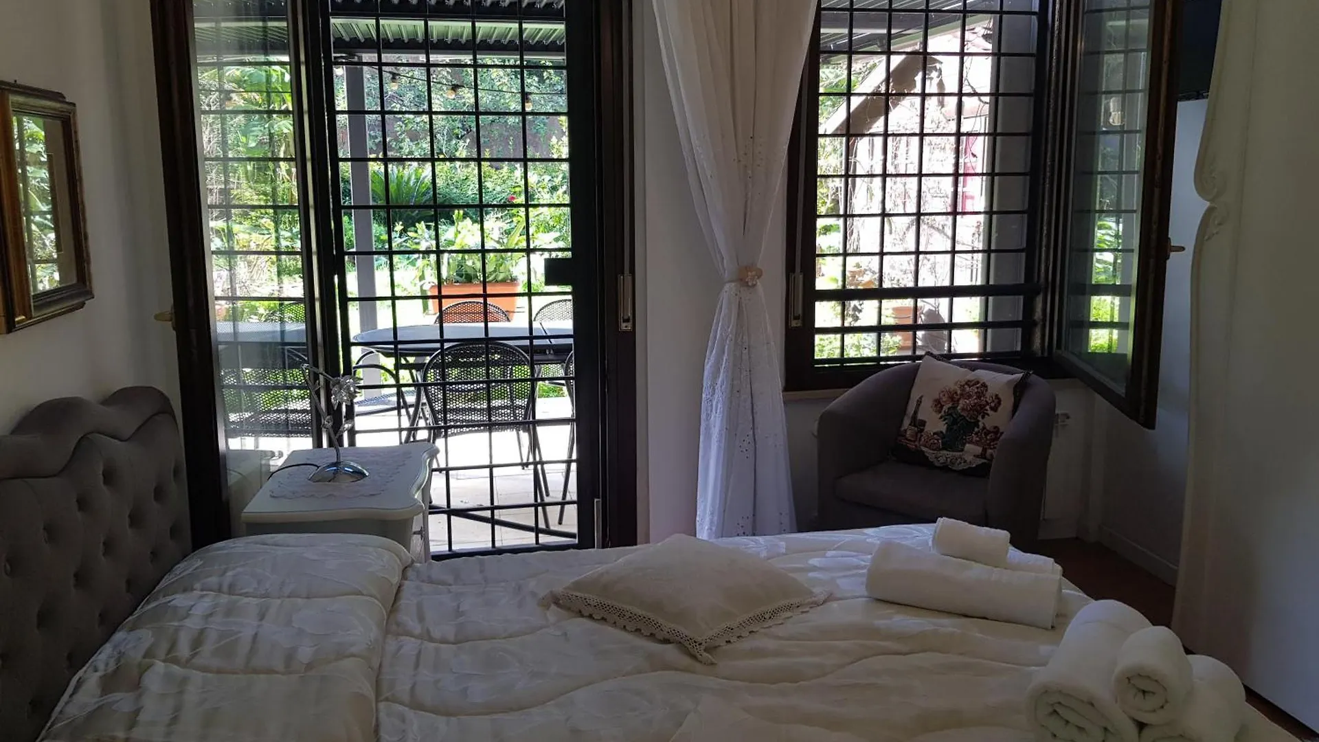 Eur Charme Apt&Garden Roma 0*,  Italia